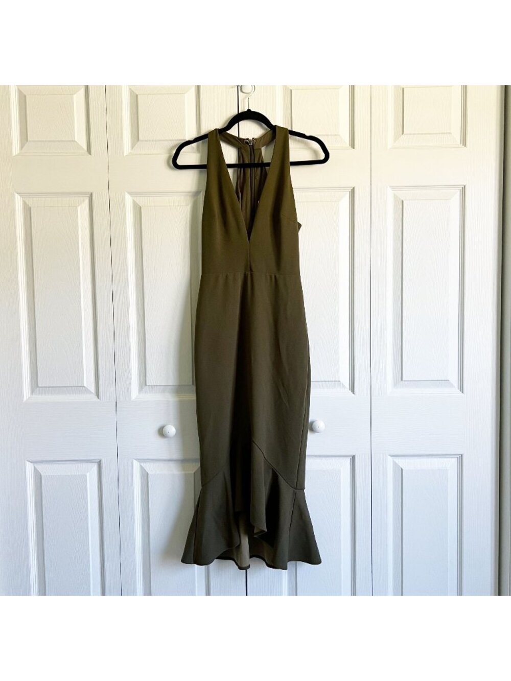 STYLESTALKER Quinn Green Crepe V-Neck Sleeveless Midi Dress Women's Size X-Small